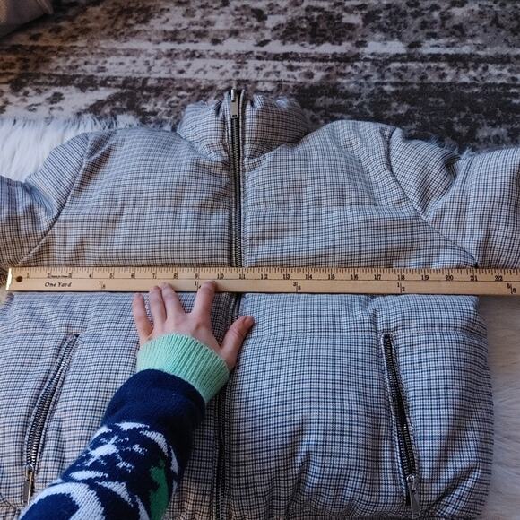 American Eagle Outfitters AEO AE Size Medium M Puffer Cropped Coat Reversible - Picture 4 of 15